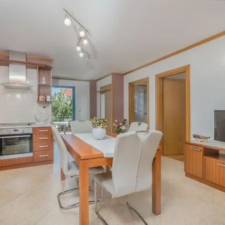 Prázdninový dům Prendivoj By Interhome Porat (Krk)